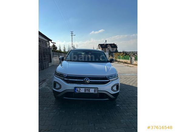 Sahibinden Volkswagen T-Roc 1.5 TSI Style 2025 Model  10.000 km Beyaz