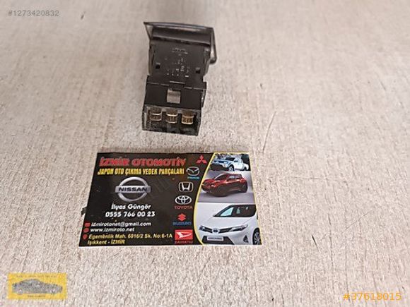 Nissan Vanette Dörtlü Flaşör Düğmesi