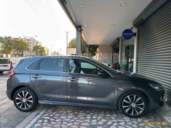 Sahibinden Hyundai i30 1.6 CRDi Elite Plus 2017 Model 