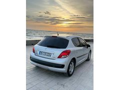 Sahibinden Peugeot 207 1.4 HDi Trendy 2011 Model  130.000 km Gri (Gümüş)