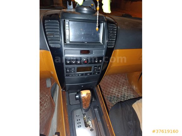 Sahibinden Kia Sorento 2.5 CRDi EX Premium 2005 Model  365.000 km Siyah 15 bin hasar kaydı var Air açıldığı için ağır hasar kayıtlı gözüküyor