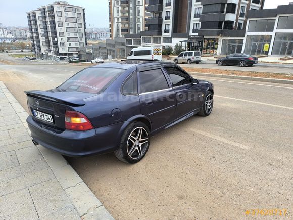 Sahibinden Opel Vectra 2.0 CDX 1998 Model