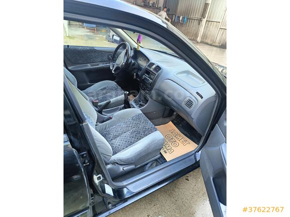 Sahibinden Mazda 323 1.5 1999 Model