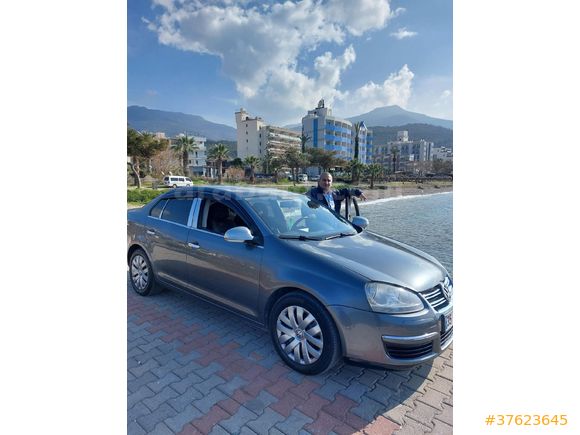 Sahibinden Volkswagen Jetta 1.6 TDi Primeline 2010 Değişensiz  Model