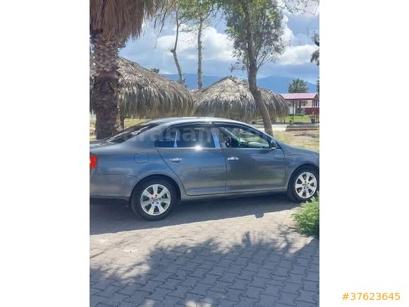 Sahibinden Volkswagen Jetta 1.6 TDi Primeline 2010 Değişensiz  Model