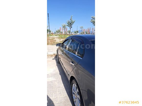 Sahibinden Volkswagen Jetta 1.6 TDi Primeline 2010 Değişensiz  Model