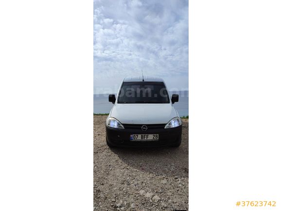 Sahibinden Opel Combo 1.3 CDTI City Plus 2006 Model  435.669 km Beyaz