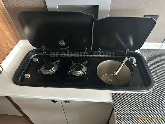 Hatasız Mercedes Sprinter Motokaravan – Full Donanımlı, Hazır Kampa