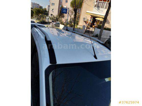 Sahibinden Ford Tourneo Courier 1.5 TDCi Trend 2022 Model