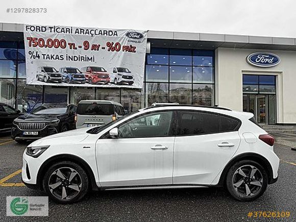 FORD BAYİ GÜRBAŞLAR'DAN 2023 FOCUS HB 1.5 ECOBLUE ACTIVE HATASIZ