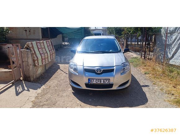 Sahibinden Toyota Auris 1.4 D-4D Comfort 2007 Model