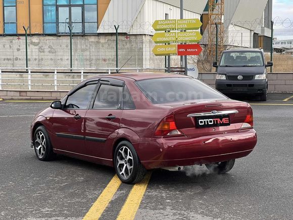 2000 FOCUS 2.0 GHİA BENZİN/LPG KARTA 12 TAKSİT