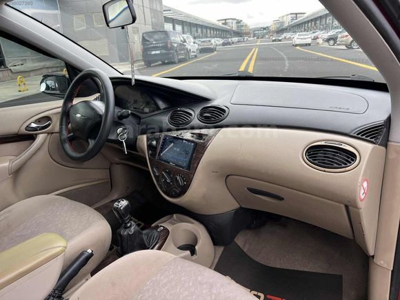 2000 FOCUS 2.0 GHİA BENZİN/LPG KARTA 12 TAKSİT