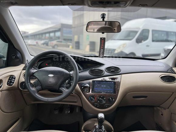 2000 FOCUS 2.0 GHİA BENZİN/LPG KARTA 12 TAKSİT