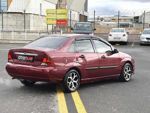 2000 FOCUS 2.0 GHİA BENZİN/LPG KARTA 12 TAKSİT