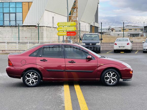 2000 FOCUS 2.0 GHİA BENZİN/LPG KARTA 12 TAKSİT