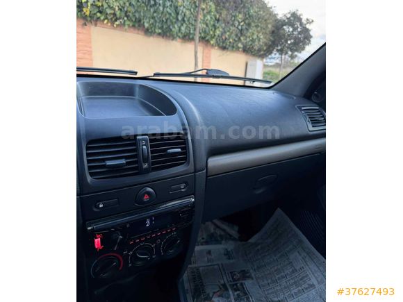 Sahibinden Renault Clio 1.2 Authentique 2004 Model 