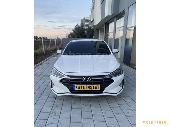 Sahibinden Hyundai Elantra 1.6 MPI Style 2020 Model Adana 190.000 km Beyaz hatasız  ilk sahibinden