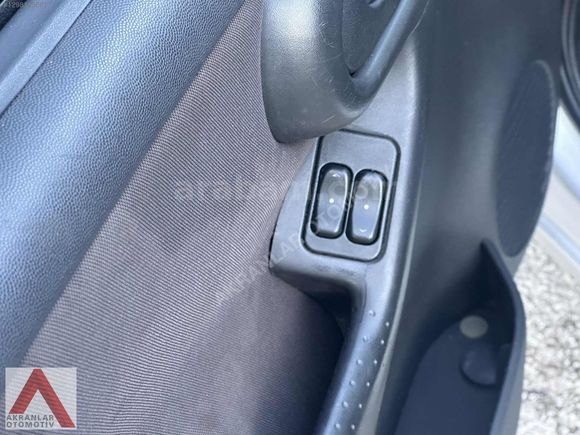 AKRANLAR'DAN 2005 MODEL OPEL CORSA 1.2 T.PORT ENJOY KM'196.620'