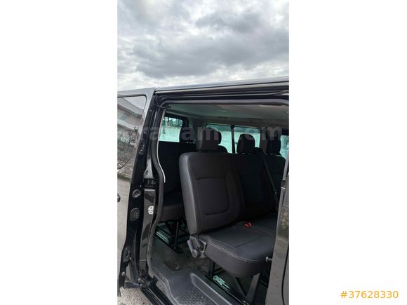 8.2024 ÇIKIŞLI RENAULT TRAFİC GRAND  CONFORT BLUE  DCİ EDC 170HP