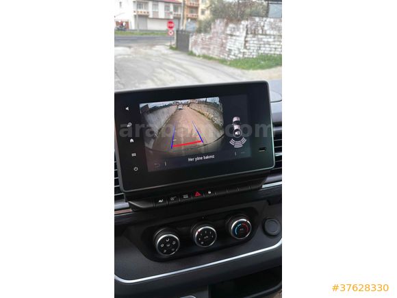 8.2024 ÇIKIŞLI RENAULT TRAFİC GRAND  CONFORT BLUE  DCİ EDC 170HP