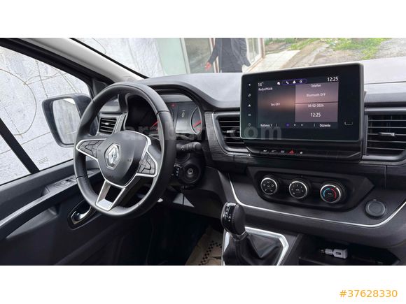 8.2024 ÇIKIŞLI RENAULT TRAFİC GRAND  CONFORT BLUE  DCİ EDC 170HP