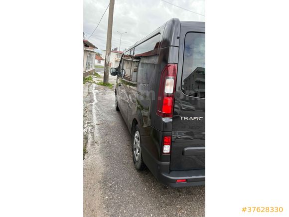 8.2024 ÇIKIŞLI RENAULT TRAFİC GRAND  CONFORT BLUE  DCİ EDC 170HP