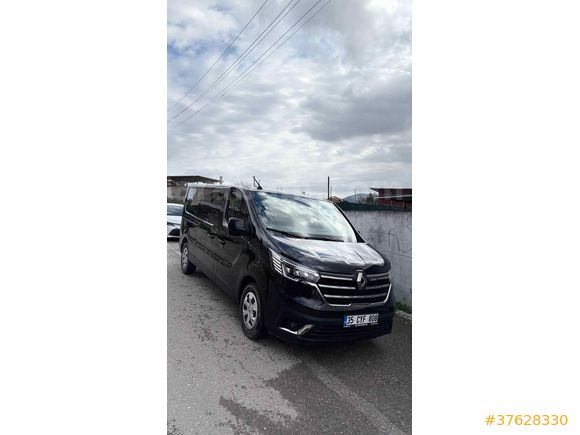 8.2024 ÇIKIŞLI RENAULT TRAFİC GRAND  CONFORT BLUE  DCİ EDC 170HP