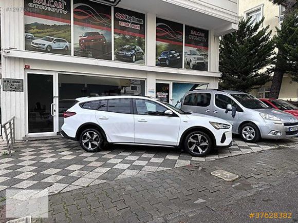 2023 Ford Focus 1.0 EcoBoost Hybrid Active Stil 125Ps SW %20 Fat