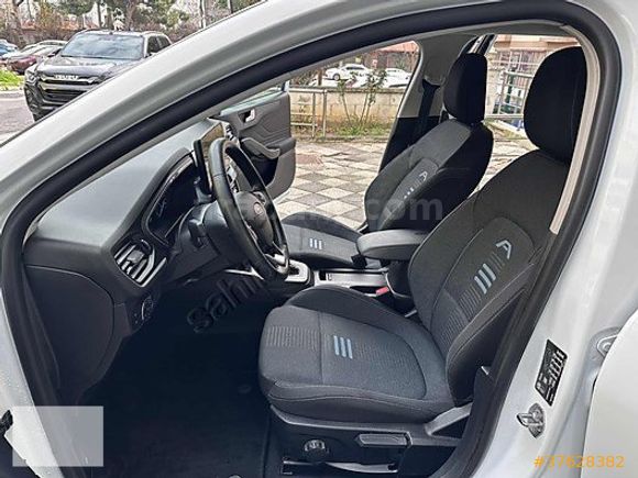 2023 Ford Focus 1.0 EcoBoost Hybrid Active Stil 125Ps SW %20 Fat