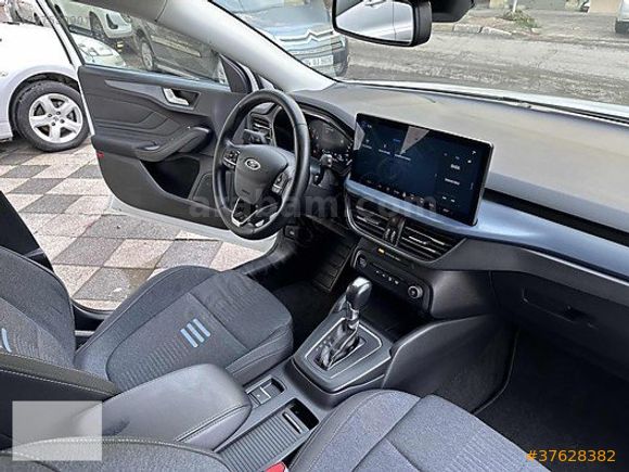2023 Ford Focus 1.0 EcoBoost Hybrid Active Stil 125Ps SW %20 Fat