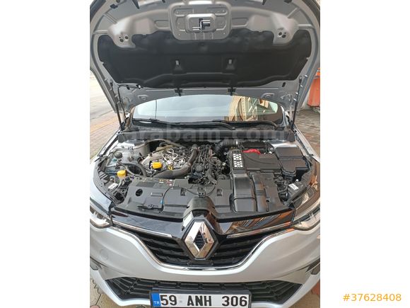 Renault Megane 1.3 TCe Touch plus 2025 Model
