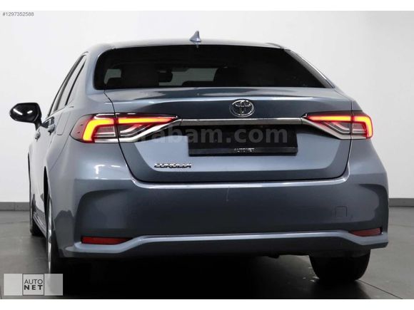 ORJİNAL 2021 COROLLA 1.5 DREAM MULTİDRİVE S OTOMATİK