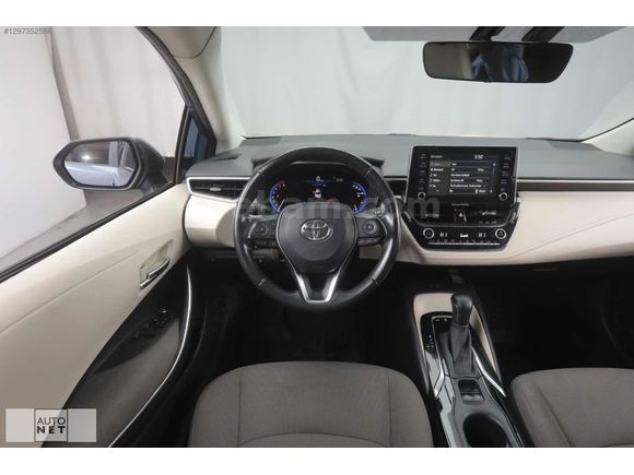 ORJİNAL 2021 COROLLA 1.5 DREAM MULTİDRİVE S OTOMATİK