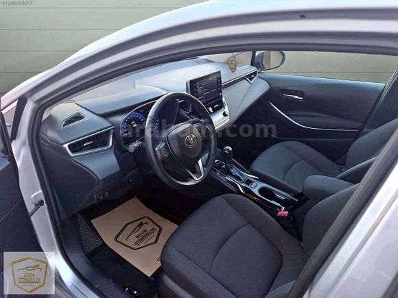 2022 COROLLA 1.5 FLAME X PACK SUNROOF 29.000 KM ŞERİT TAKİP