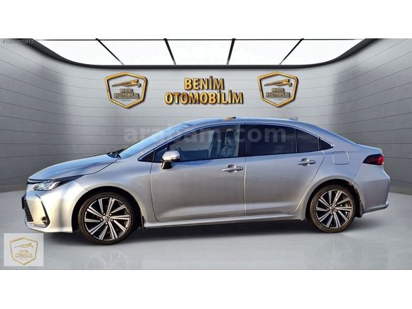 2022 COROLLA 1.5 FLAME X PACK SUNROOF 29.000 KM ŞERİT TAKİP