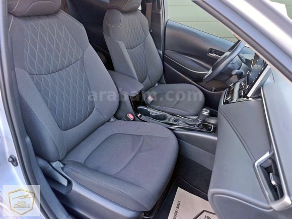 2022 COROLLA 1.5 FLAME X PACK SUNROOF 29.000 KM ŞERİT TAKİP
