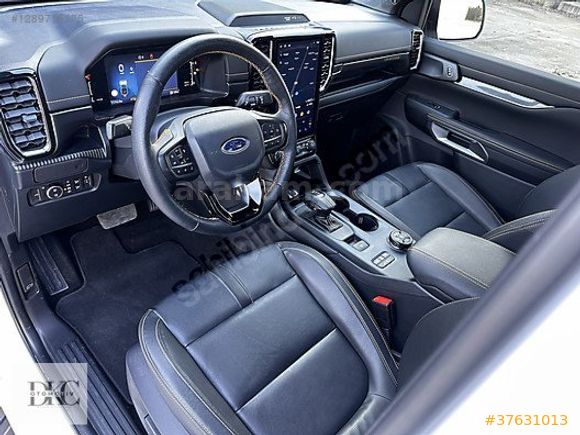 2024 MODEL 2.0 ECOBLUE 4x4 WİLDTRAK HATASIZ BOYASIZ 11.000 KM .