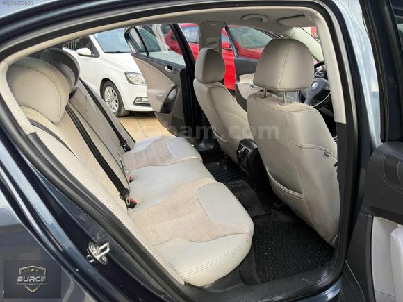 DEĞİŞENSİZ OTOMATİK PASSAT