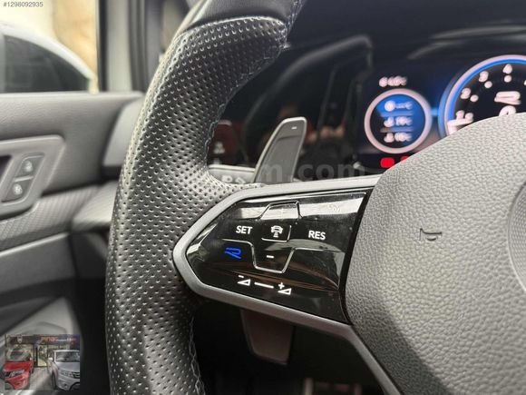 2022 BOYASIZ GOLF^R DERİ KOLTUK,SOĞUTMA,ACC,BLACK PACK,SUNROOF
