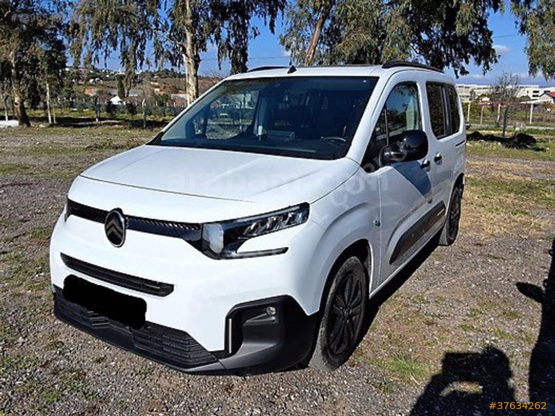 OTOKOÇ 2.EL TEKİRDAĞ 2025 1.5 BLUEHDI 130HP CAM TAVAN 1.29 FAİZ