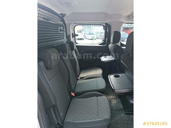 Sahibinden Opel Combo 1.5 D Essential 2024 Model  24.500 km Beyaz