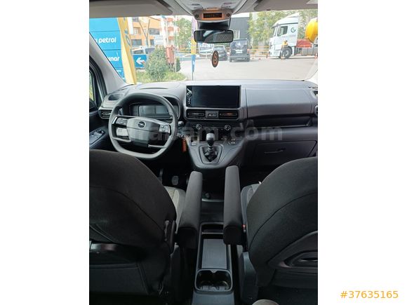 Sahibinden Opel Combo 1.5 D Essential 2024 Model  24.500 km Beyaz