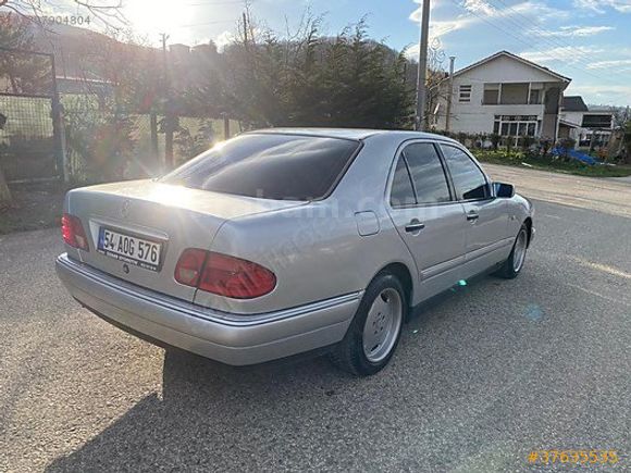ÖZKAN OTOMOTIVDEN 1997 E 200 MERCEDES OTOMATIK