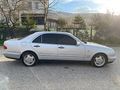 ÖZKAN OTOMOTIVDEN 1997 E 200 MERCEDES OTOMATIK