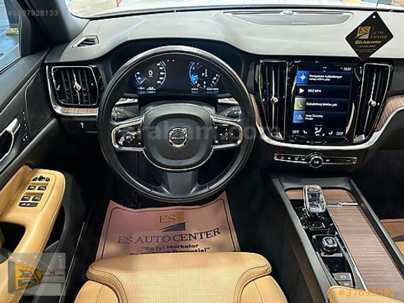 ES AUTO 2022 VOLVO S60 2.0 B5 PLUS BRİGHT AWD CAM TAVAN HATASIZ