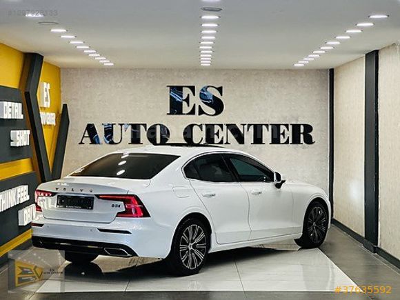 ES AUTO 2022 VOLVO S60 2.0 B5 PLUS BRİGHT AWD CAM TAVAN HATASIZ