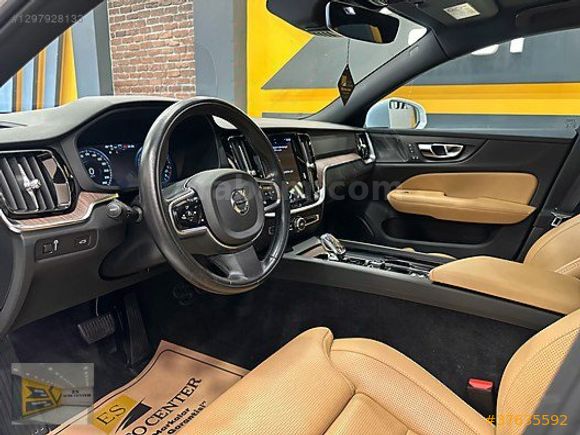 ES AUTO 2022 VOLVO S60 2.0 B5 PLUS BRİGHT AWD CAM TAVAN HATASIZ
