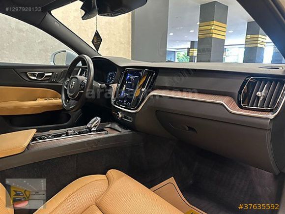 ES AUTO 2022 VOLVO S60 2.0 B5 PLUS BRİGHT AWD CAM TAVAN HATASIZ
