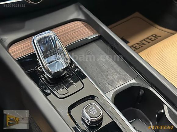 ES AUTO 2022 VOLVO S60 2.0 B5 PLUS BRİGHT AWD CAM TAVAN HATASIZ
